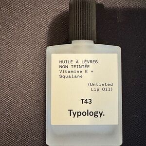 Typology Clear Lip Oil with Vitamin E